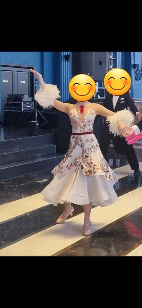 ROCHIE Dans standard