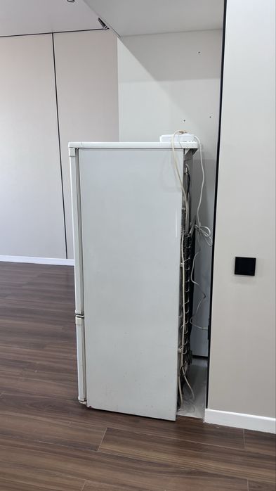 Холоделник. 1.50  ширина 60