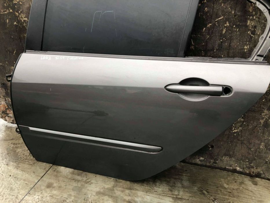 usa portiera stanga spate  renault laguna 3 limuzina