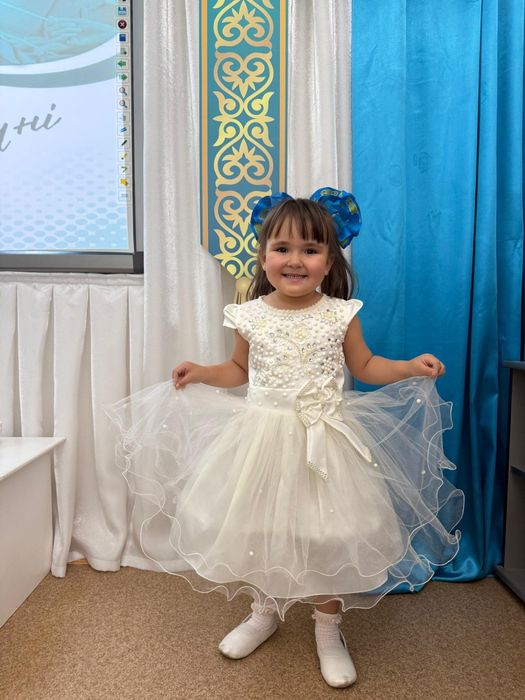 Нарядное платье 10 тысяч тенге