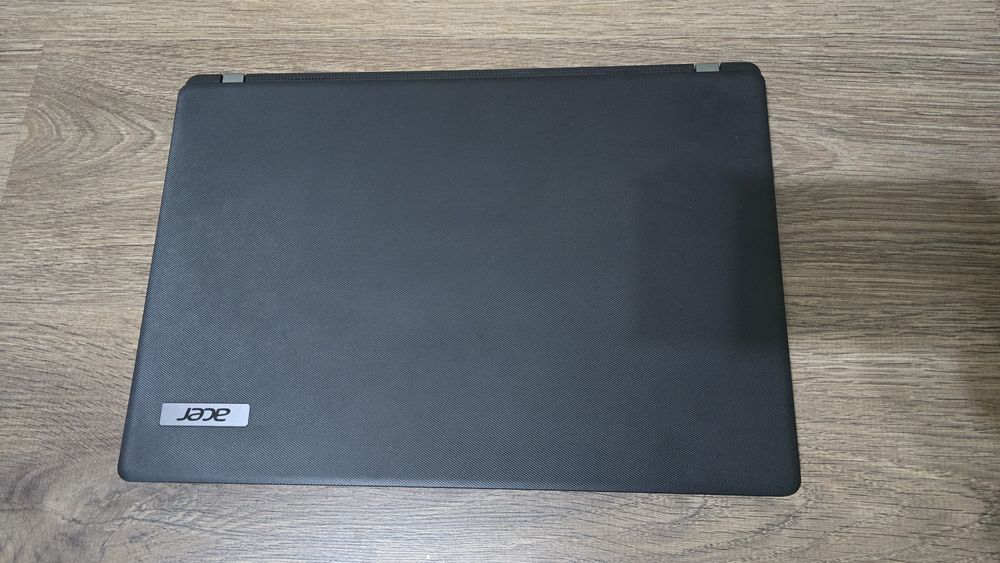 Ноутбек ACER TravelMate P2
