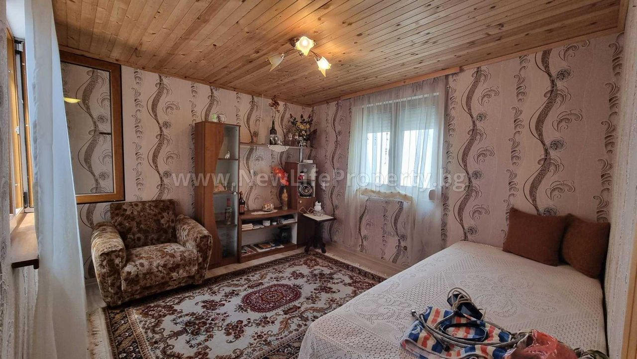 Продава се Многостаен апартамент в Бургас, Център - 100 кв.м за 1260 €/кв.м - Снимка #8