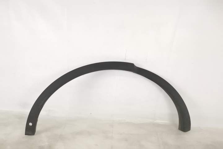 Ягуар Е-Пейс / Jaguar E-Pace Оригинален заден десен калобран (крило) в