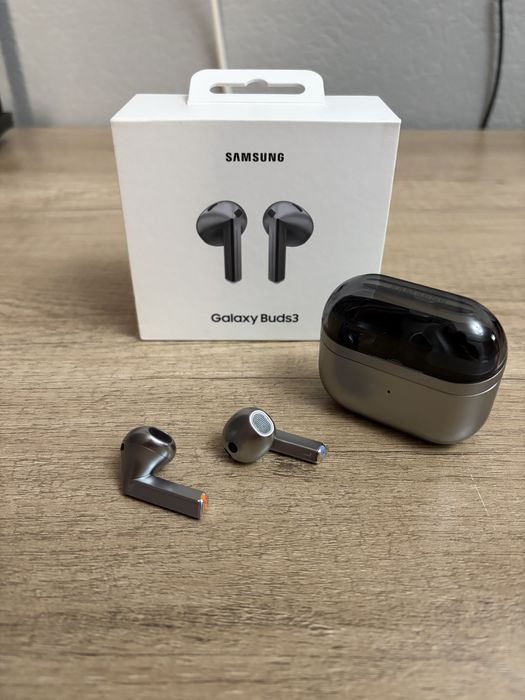 Наушники Samsung Galaxy Buds 3