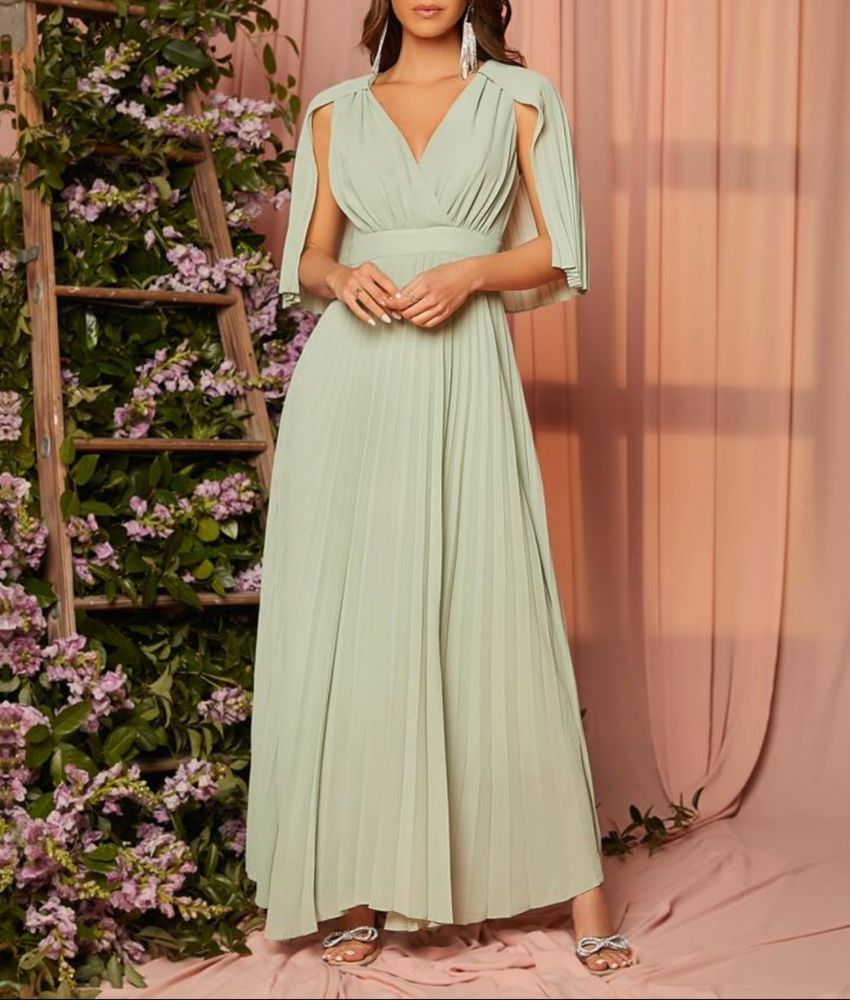 Rochie lunga deosebita, L