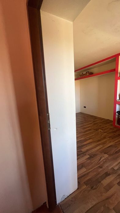 Casă de vânzare ,3 km de Ulmeni, zonă liniștită