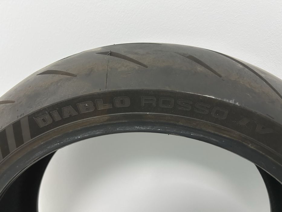 Set cauciucuri Pirelli Diablo Rosso IV