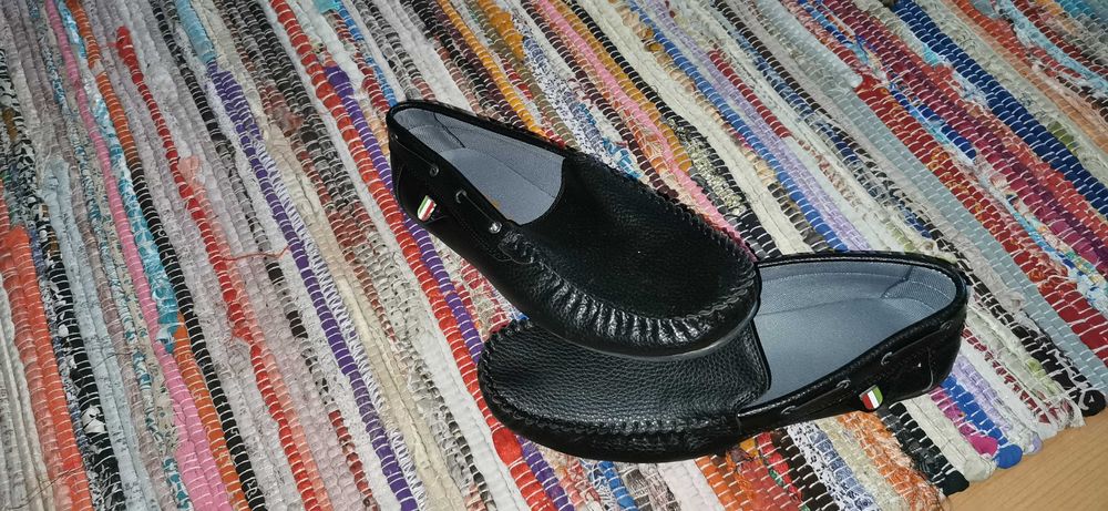 mocasini negri pt barbati