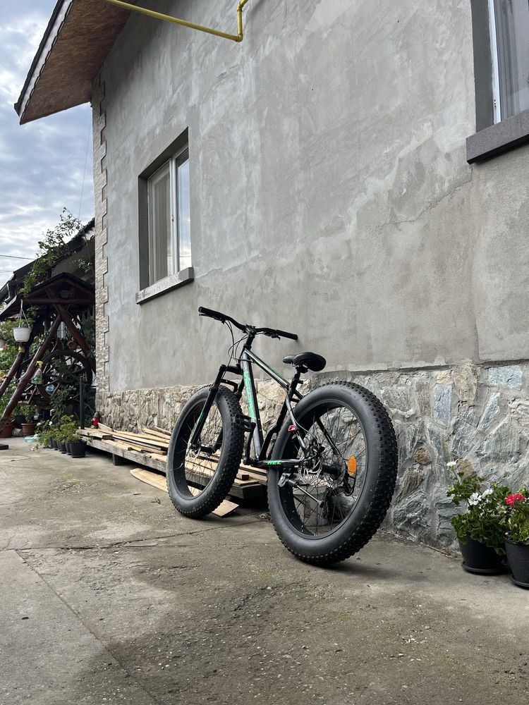 Vand bicicleta fat bike velors hercules