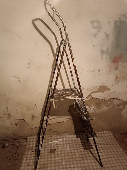 Стальная советсккя стремянка