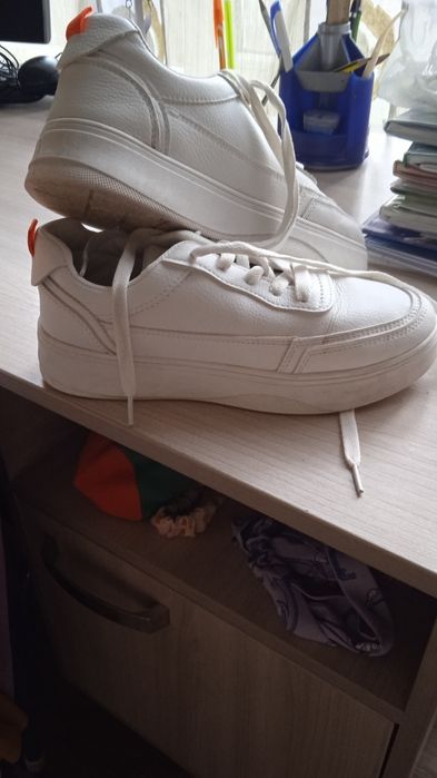 Продам кроссовки. Недорого
