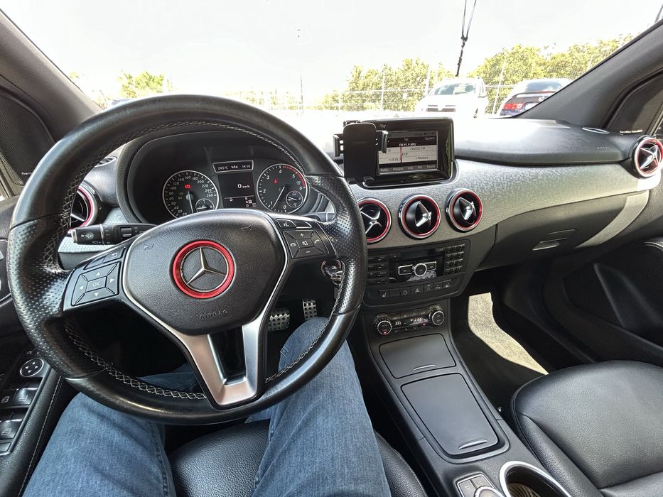 Mercedes B 200 AMG Line