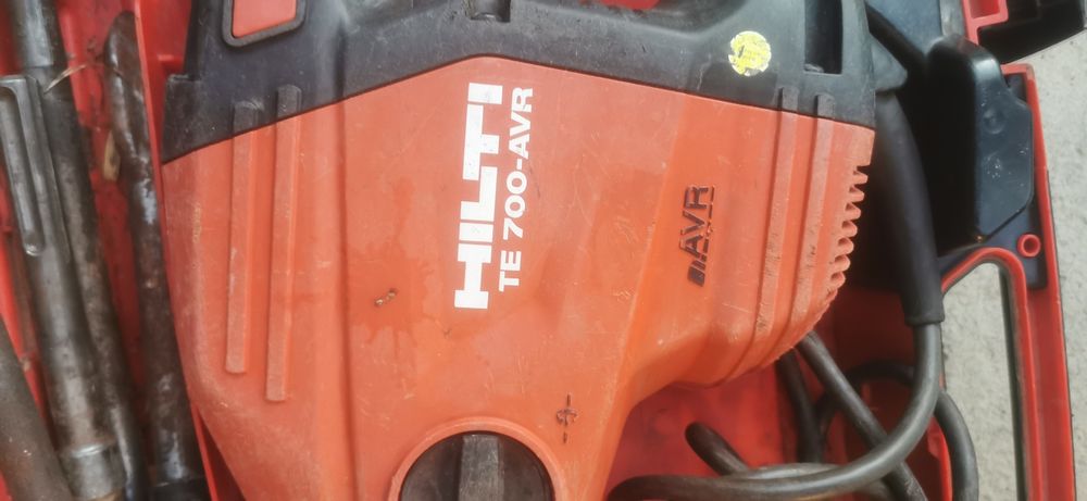 Къртач HIlTI TE 700-AVR SDS Max