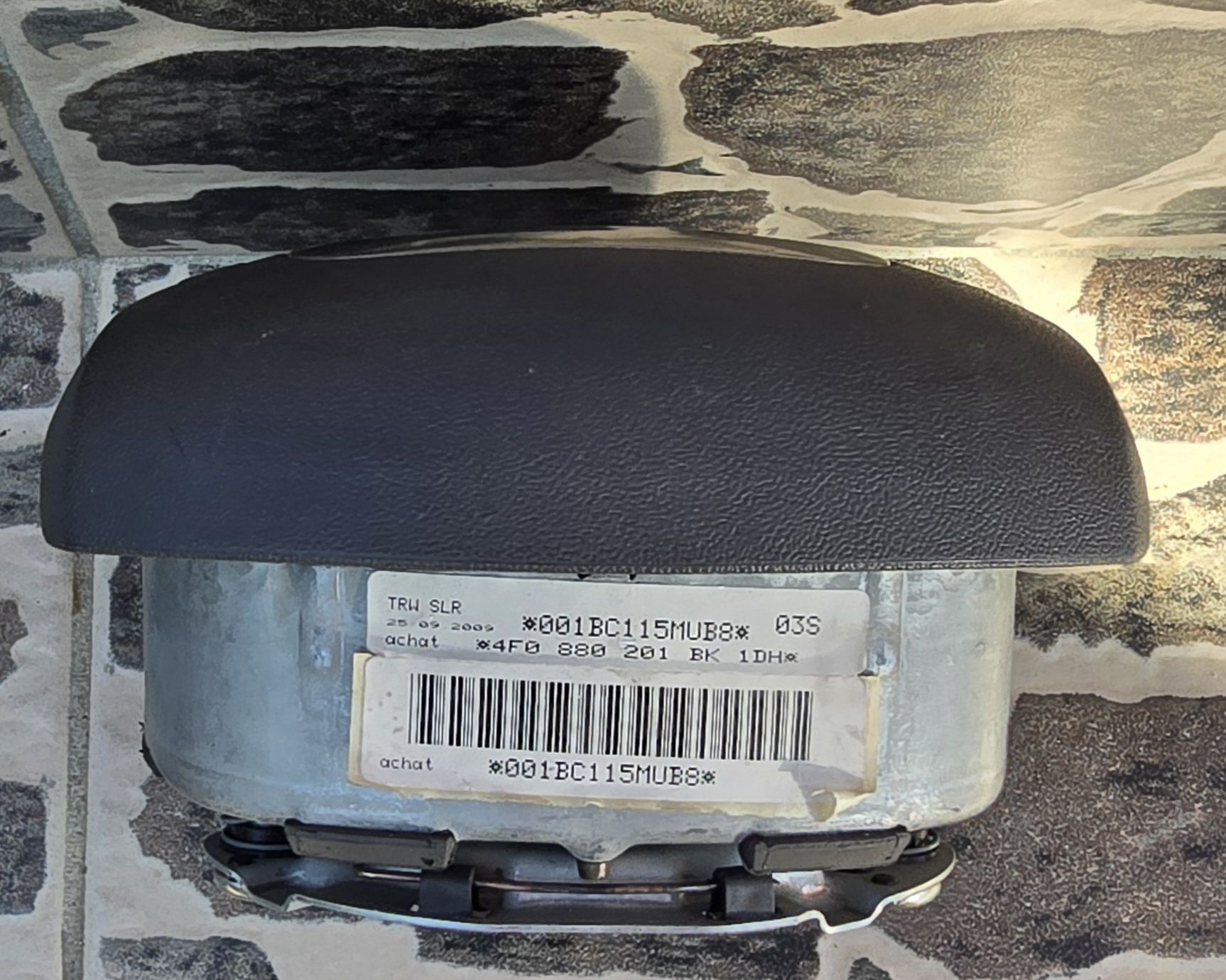 Volan Audi A6 4F facelift în 3 spițe cu airbag inclus
