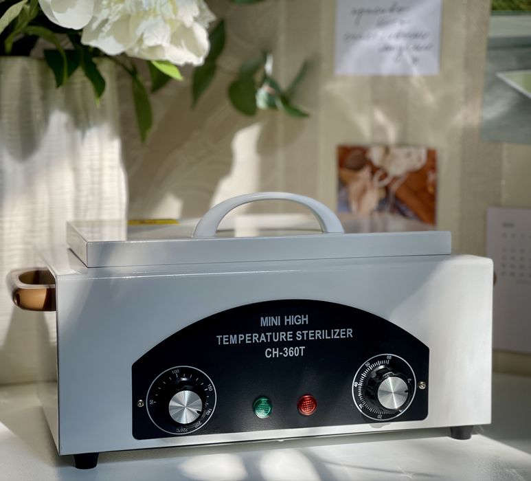 Стерилизатор для маникюрных инструментов