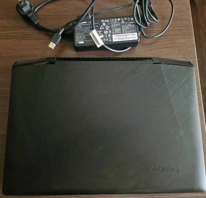 Laptop - LENOVO Y 700