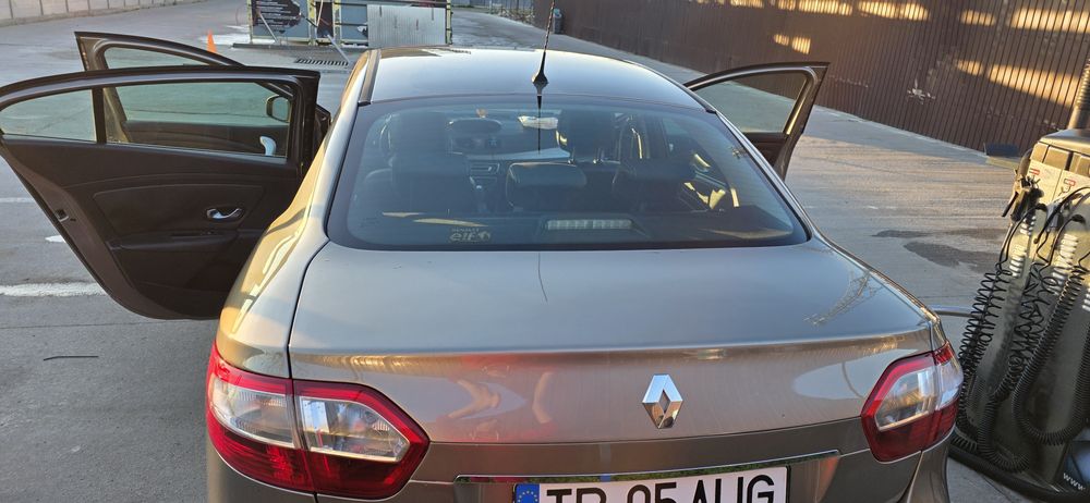 Renault FLUENCE DYNAMIQUE 1.6 16V Benzina 110CP