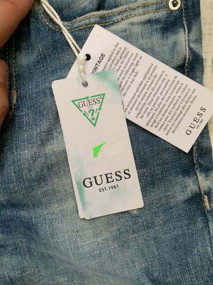 Blugi guess femei