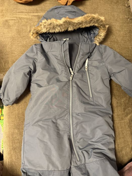 Vand combinezon iarna , pret 30 lei.