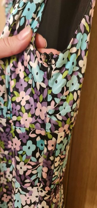 Цветна ефирна рокля 36 размер