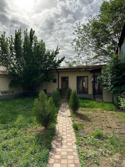 Продается дом рядом с российским посольством