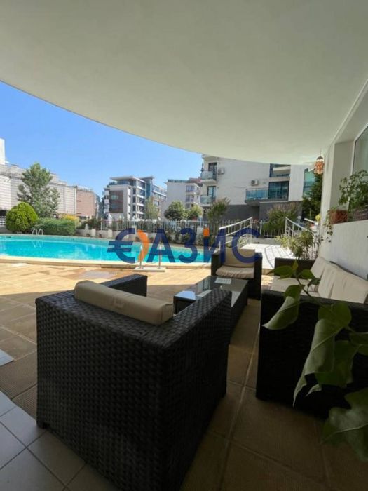 Продава се Двустаен апартамент в к.к. Слънчев бряг - 62 кв.м за 1259 €/кв.м - Снимка #14