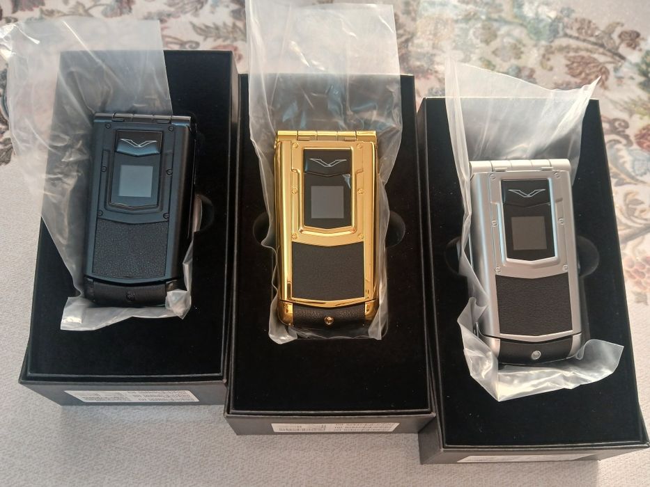 [Акция] Абсалютно новые Vertu Ayxta V77