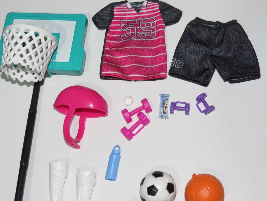 Набор игрушек "Спорт" для куклы Барби и других
