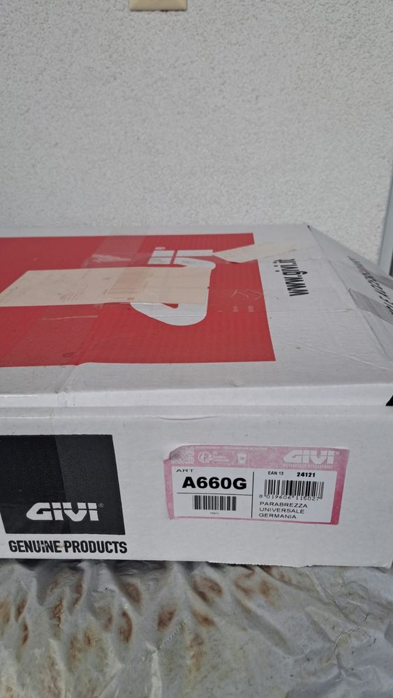 Предно стъкло за мотоциклети GIVI A660G