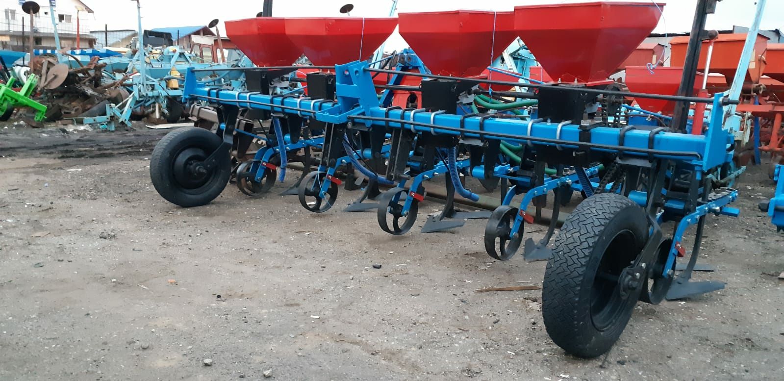 Piese Prasitoare / Cultivator 3 5 și 7 secții rânduri Mecanica Ceahlau