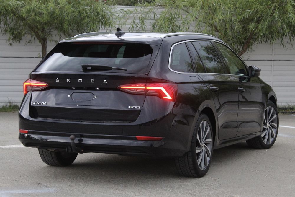 Skoda Octavia/2021/1.5 TSI/e-tech/Benzina/Faruri matrix/Automata/150Cp
