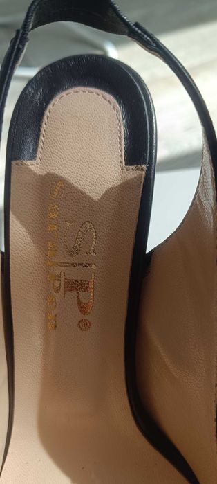 Sara Pen елегантни обувки