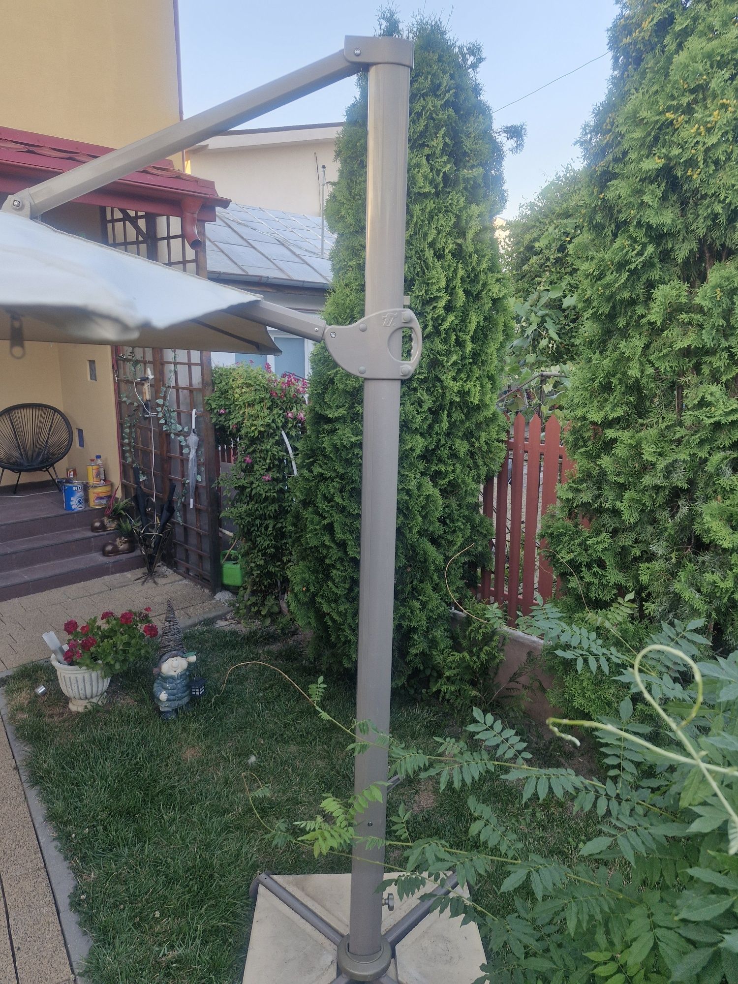 Vand Umbrela, copertina   Gradina 3x3 m