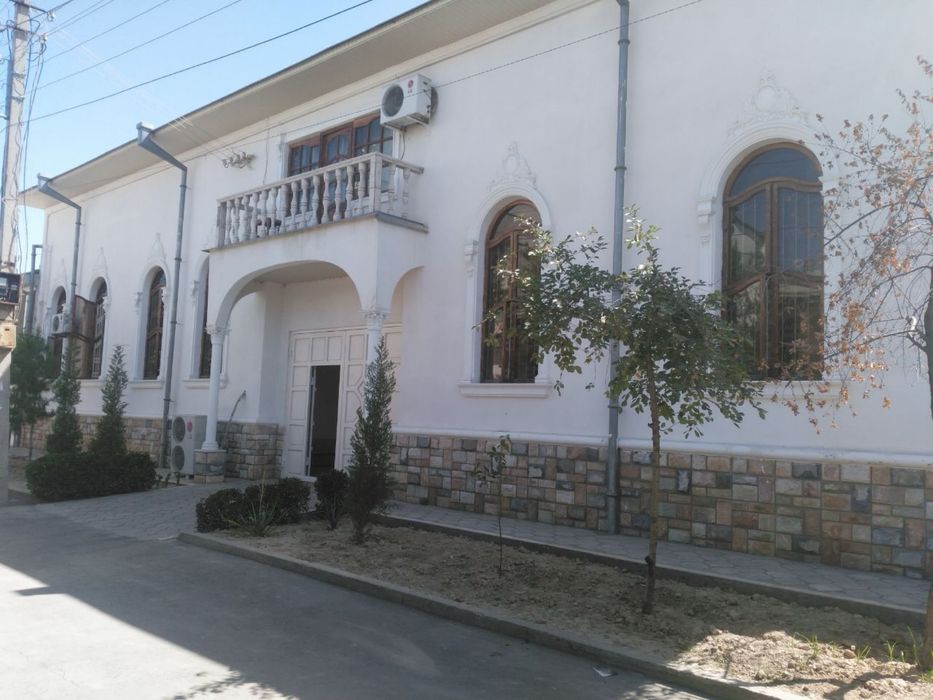 O’rikzorda 8 sotih uy sotiladi.