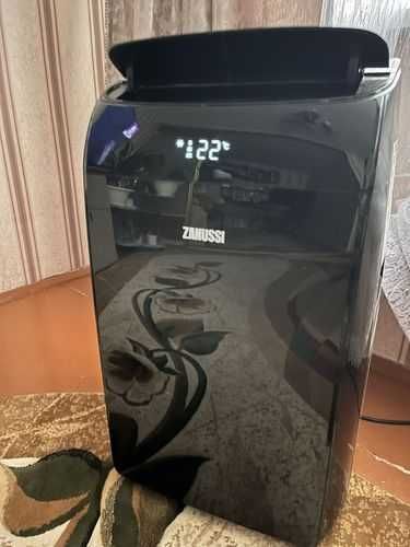Мобильный кондиционер Zanussi Massimo Solar 09/12 Black/White