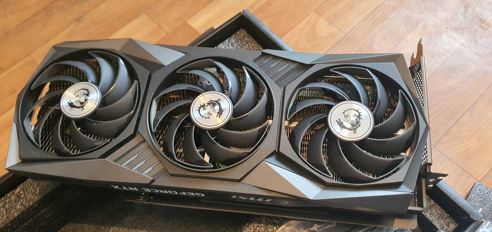 Видео карта MSI GeForce RTX 3080 10GB GAMING Z TRIO
