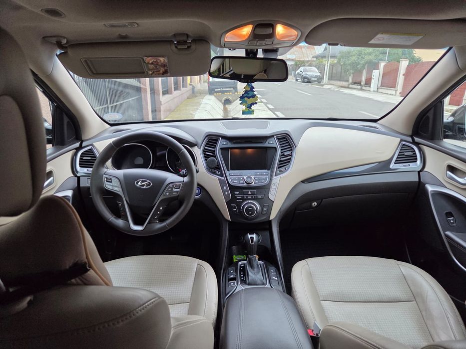 Hyundai santafe an 2014 automată