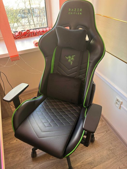 Игровое кресло Razer Tarok Pro
