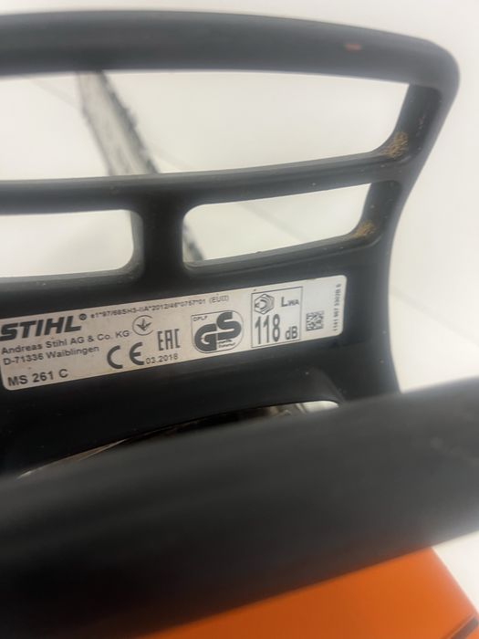 Stihl MS 261 C drujba taiat lemne