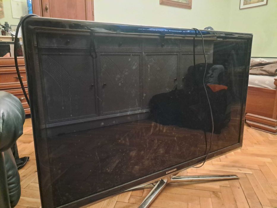 Телевизор SAMSUNG 46 инча