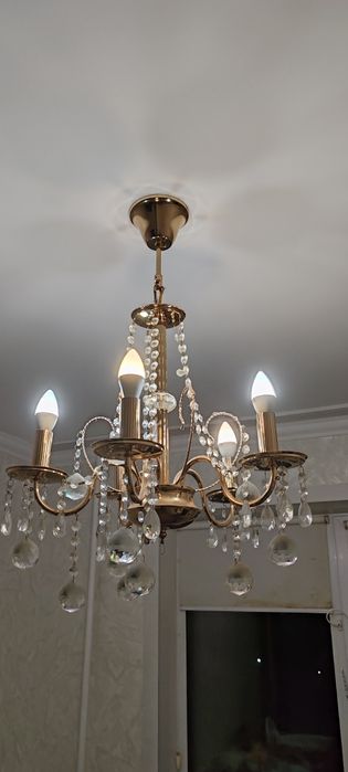 Продам люстру б/у в отличном состочнии