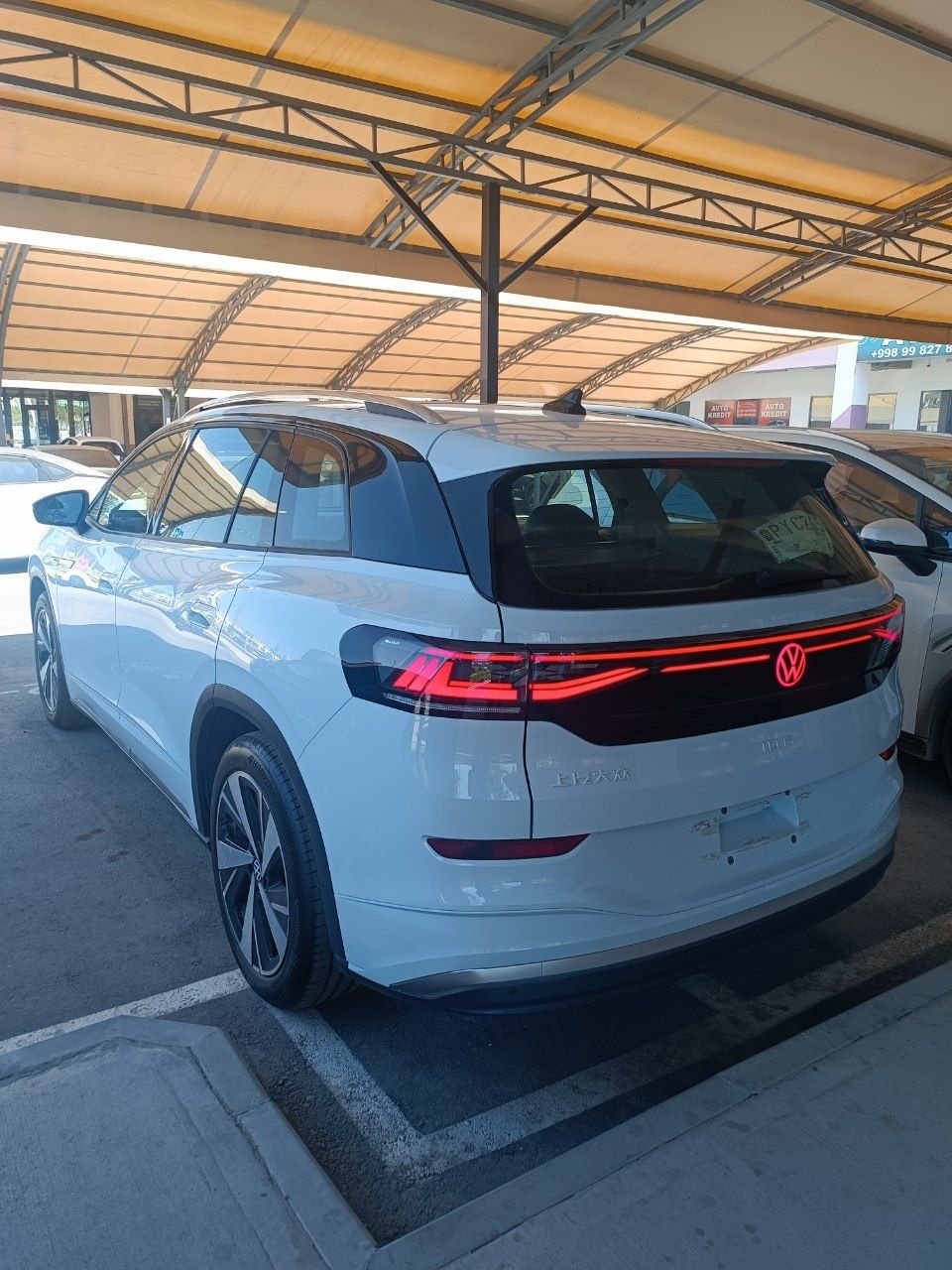 Volkswagen id6 570