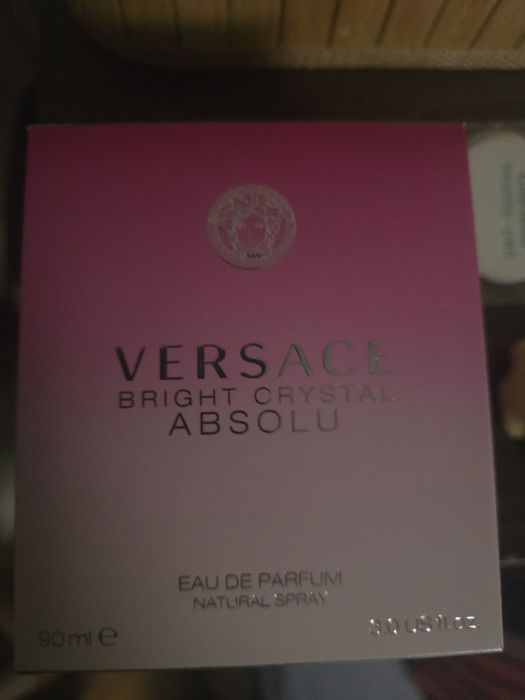 Нов Парфюм Versace