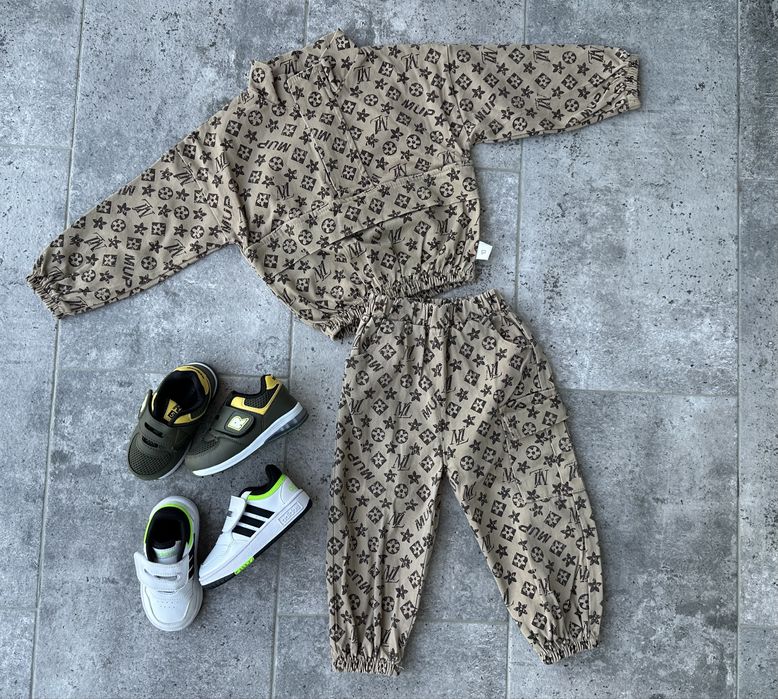 Mini lot bebe impecabil