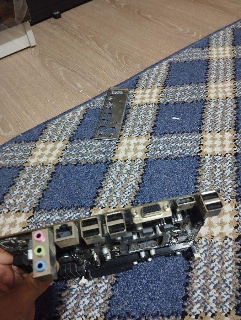 H61 plata Gigabayt 1155 soket