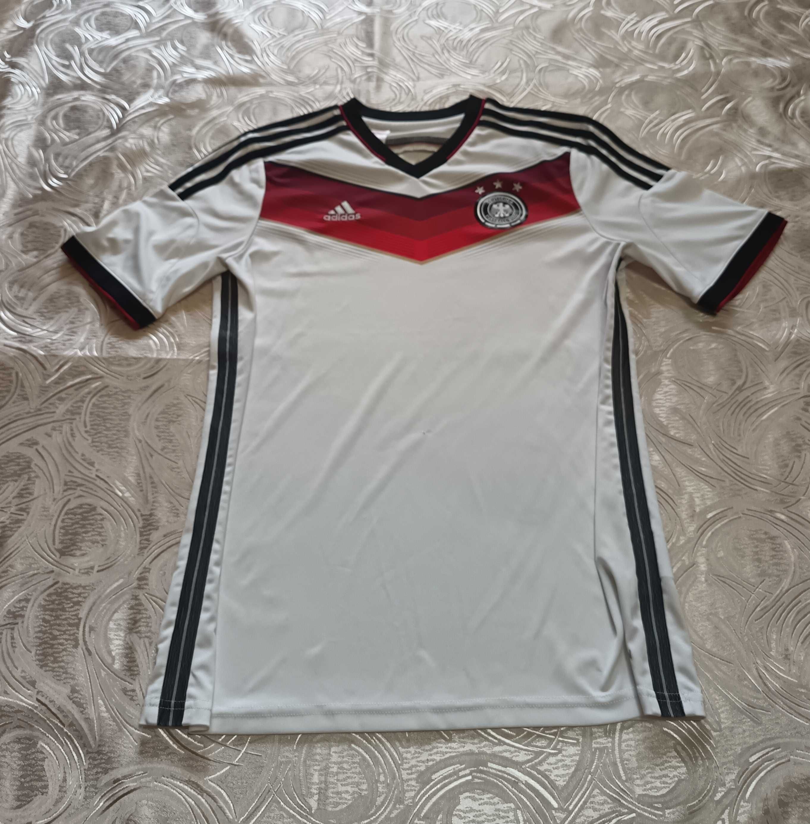 Vând tricou cu Germania 2014-2015