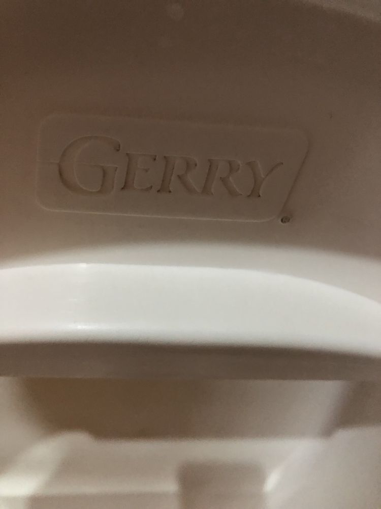 Продается ванночка Chicco Gerry .