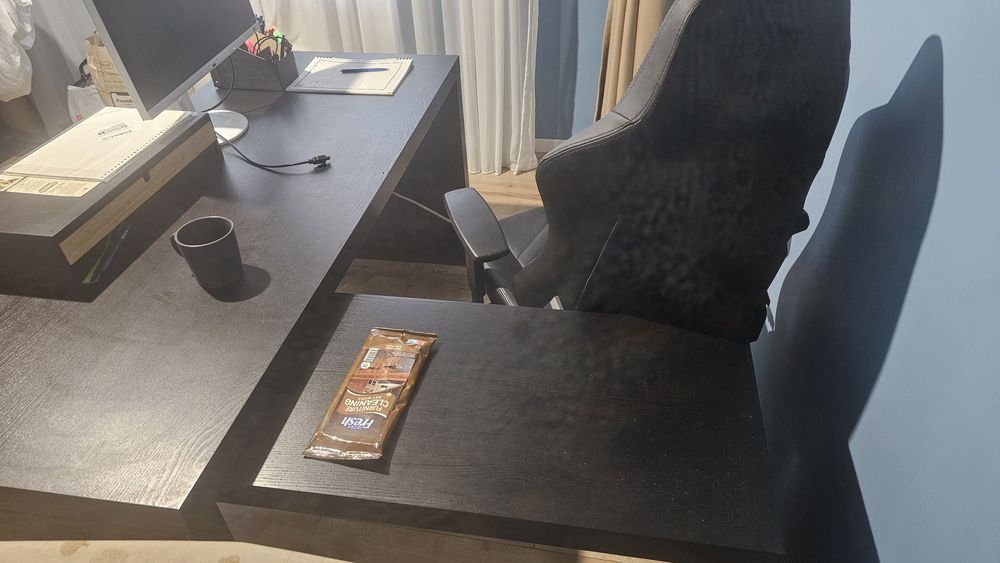 Vând mobilier birou