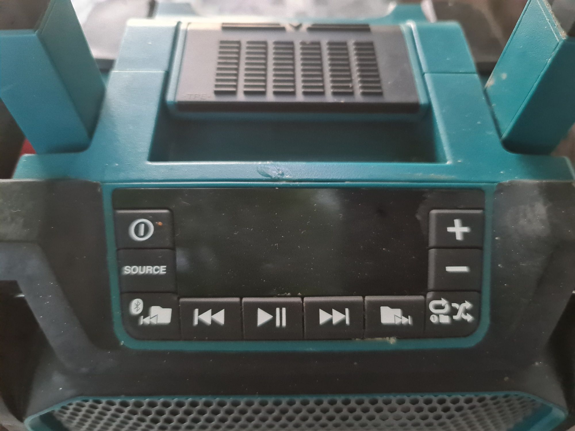 Milwaukee M18 JSR radio /Makita boxa Bluetooth DMR202