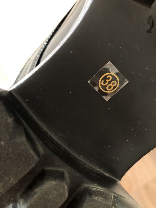 Ботинки 38 р. 10000т